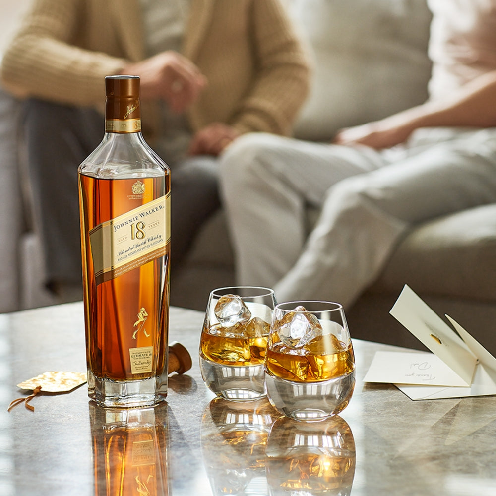 Johnnie Walker Aged 18 Years Blended Scotch Whisky 1L